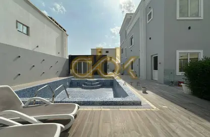 Villa - 5 Bedrooms - 7 Bathrooms for rent in Al Dafna - Al Dafna - Doha
