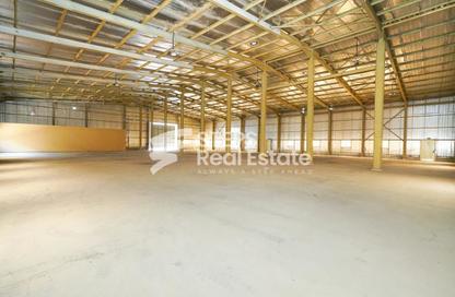 Warehouse - Studio - 1 for rent in East Industrial Street - Birkat Al Awamer - Al Wakra