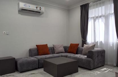 Apartment - 2 Bedrooms - 3 Bathrooms for rent in Al Nasr - Doha