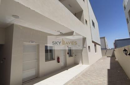 Warehouse - Studio - 3 Bathrooms for rent in East Industrial Street - Birkat Al Awamer - Al Wakra