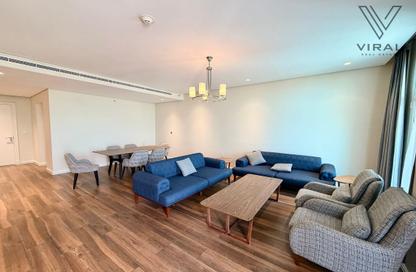 Apartment - 3 Bedrooms - 5 Bathrooms for rent in Floresta Gardens - Floresta Gardens - The Pearl Island - Doha