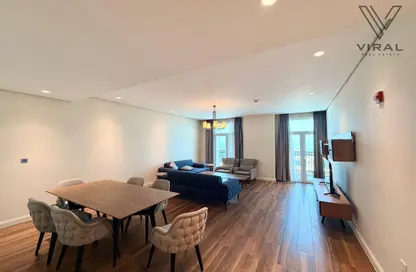 Apartment - 3 Bedrooms - 5 Bathrooms for rent in Floresta Gardens - Floresta Gardens - The Pearl Island - Doha