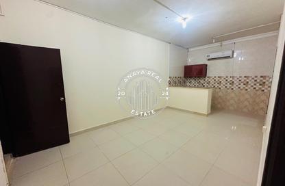 Penthouse - 1 Bedroom - 1 Bathroom for rent in Ain Khaled Villas - Ain Khaled - Doha