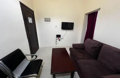 شقة - 1 حمام للايجار في سلاطة القديمة - سلاطة - الدوحة