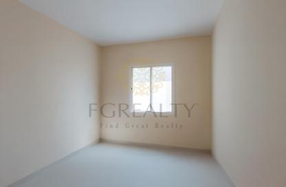 Warehouse - Studio - 4 Bathrooms for rent in East Industrial Street - Birkat Al Awamer - Al Wakra