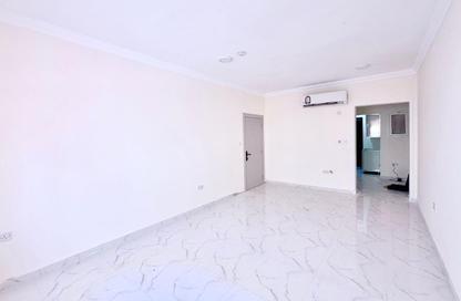 Apartment - Studio - 1 Bathroom for rent in Souk Al gharaffa - Al Gharrafa - Doha