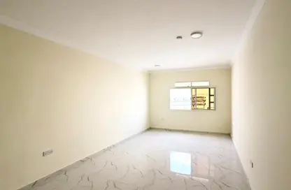 شقة - 1 حمام للايجار في سوق الغرافة - الغرافة - الدوحة