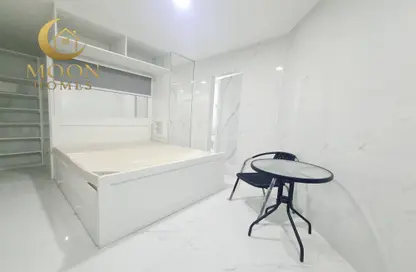 Apartment - Studio - 1 Bathroom for rent in Umm Ghwailina Comm - Umm Ghuwalina - Umm Ghuwailina - Doha