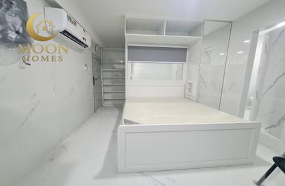 Apartment - Studio - 1 Bathroom for rent in Umm Ghwailina Comm - Umm Ghuwalina - Umm Ghuwailina - Doha