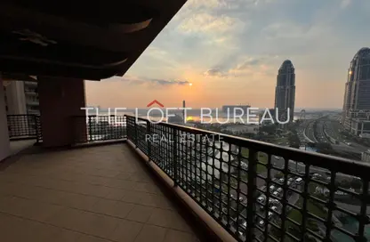 Apartment - 2 Bedrooms - 3 Bathrooms for rent in West Porto Drive - Porto Arabia - The Pearl Island - Doha