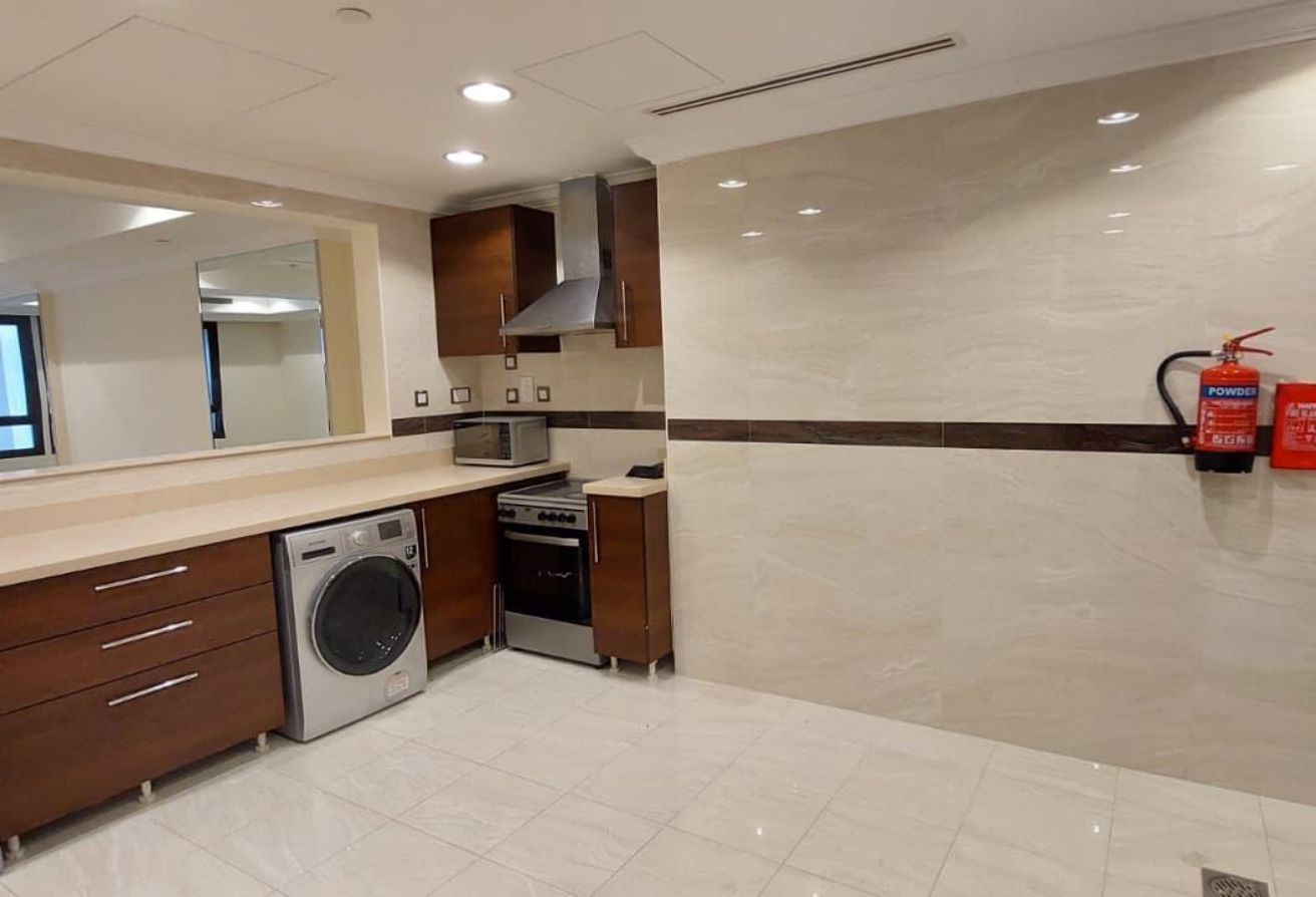 Clean Big size 1BHK apartment with balcony thumbnail 5