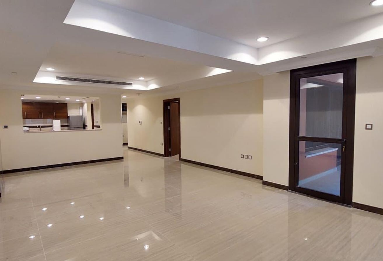 Clean Big size 1BHK apartment with balcony thumbnail 2