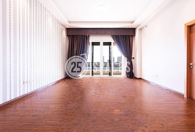 52362870 - صورة العقار 3