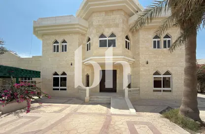 Villa - 5 Bedrooms - 6 Bathrooms for rent in Al Jazi Gardens 1 - Al Jazi Gardens - Al Dafna - Doha