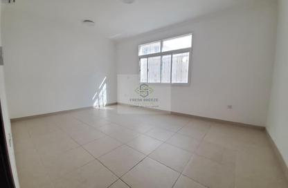 Apartment - 2 Bedrooms - 1 Bathroom for rent in Madinat Khalifa Building 58 - Madinat Khalifa South - Madinat Khalifa - Doha