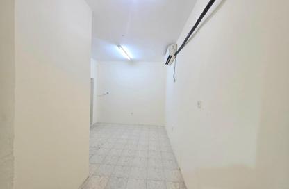 Apartment - 1 Bedroom - 1 Bathroom for rent in Al Reem Garden Compound - Muaither North - Muaither Area - Doha