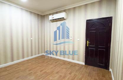 Apartment - Studio - 1 Bathroom for rent in Al Duhail - Al Duhail - Doha Apartment - Studio - 1 Bathroom for rent in Al Duhail - Al Duhail - Doha
