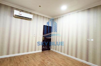 Apartment - Studio - 1 Bathroom for rent in Al Duhail - Al Duhail - Doha Apartment - Studio - 1 Bathroom for rent in Al Duhail - Al Duhail - Doha