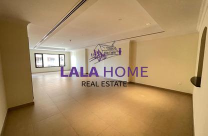 Apartment - 1 Bedroom - 2 Bathrooms for rent in West Porto Drive - Porto Arabia - The Pearl Island - Doha