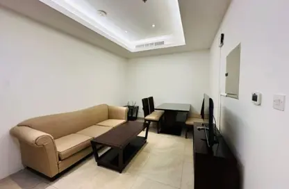 Apartment - 2 Bedrooms - 2 Bathrooms for rent in Umm Ghuwalina - Umm Ghuwailina - Doha