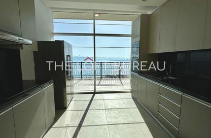 Penthouse - 3 Bedrooms - 4 Bathrooms for rent in Floresta Gardens - Floresta Gardens - The Pearl Island - Doha