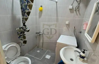 شقة - 1 حمام للايجار في العزيزية - الدوحة