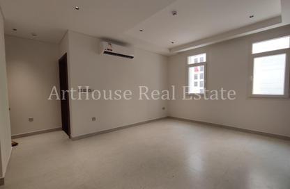 Apartment - 2 Bedrooms - 2 Bathrooms for rent in Doha Al Jadeed - Doha