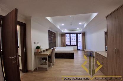 Apartment - 1 - 2 for rent in West Porto Drive - Porto Arabia - The Pearl Island - Doha