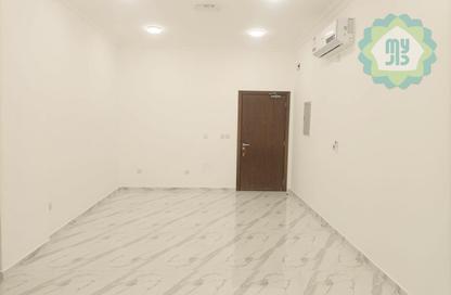 Apartment - 2 Bedrooms - 2 Bathrooms for rent in Madinat Khalifa Building 58 - Madinat Khalifa South - Madinat Khalifa - Doha