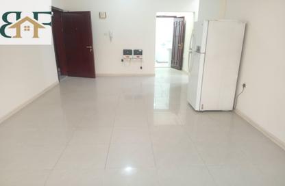 Apartment - 2 Bedrooms - 2 Bathrooms for rent in Al Mansoura - Al Mansoura - Doha