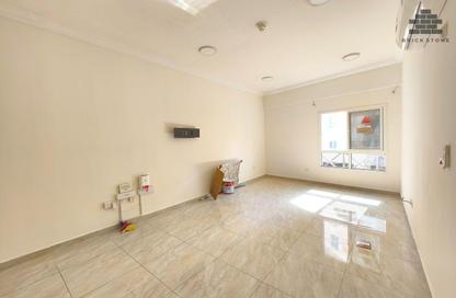 Apartment - 2 Bedrooms - 2 Bathrooms for rent in Muntazah 13 - Al Muntazah - Doha
