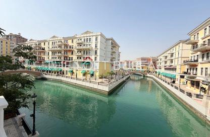 Apartment - 3 Bedrooms - 4 Bathrooms for rent in Murano - Qanat Quartier - The Pearl Island - Doha