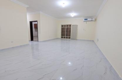 Apartment - 2 Bedrooms - 2 Bathrooms for rent in Al Mansoura - Al Mansoura - Doha