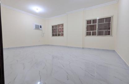 Apartment - 2 Bedrooms - 2 Bathrooms for rent in Al Mansoura - Al Mansoura - Doha