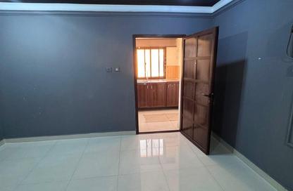 Penthouse - Studio - 1 Bathroom for rent in Al Aziziyah - Al Aziziyah - Doha