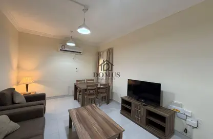 Apartment - 2 Bedrooms - 2 Bathrooms for rent in Al Zubair Bakkar Street - Al Sadd - Doha