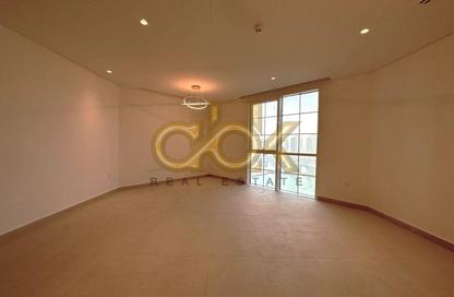 Apartment - 3 Bedrooms - 5 Bathrooms for rent in Floresta Gardens - Floresta Gardens - The Pearl Island - Doha