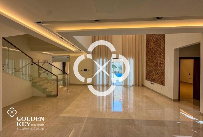 54008021 - Property Image 3