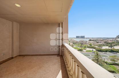 Apartment - 1 Bedroom - 2 Bathrooms for rent in East Porto Drive - Porto Arabia - The Pearl Island - Doha