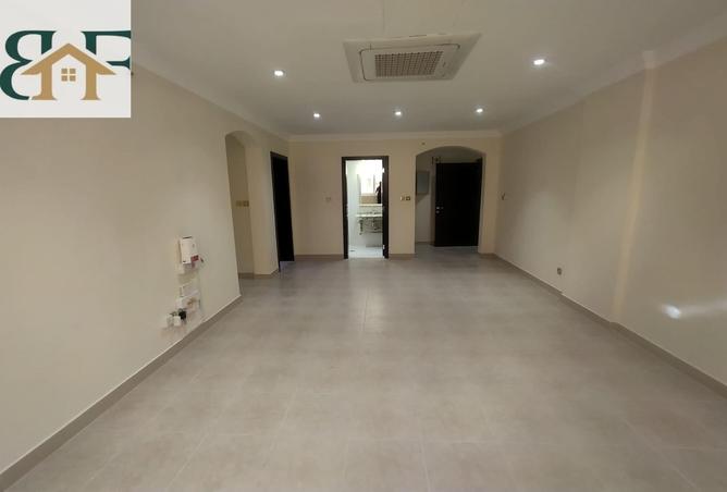 54248309 - صورة العقار 2