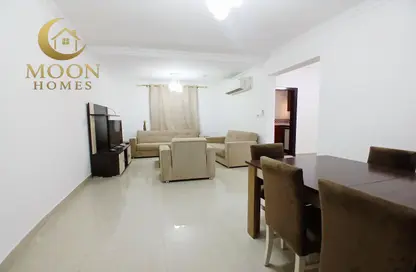 Apartment - 2 Bedrooms - 2 Bathrooms for rent in Umm Ghuwalina - Umm Ghuwailina - Doha