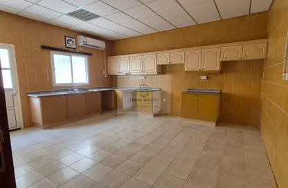 Villa - 4 Bedrooms - 3 Bathrooms for rent in Old Airport Road - Old Airport Road - Doha