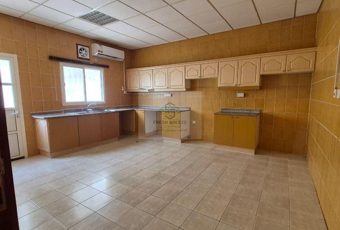 54103219 - Property Image 3