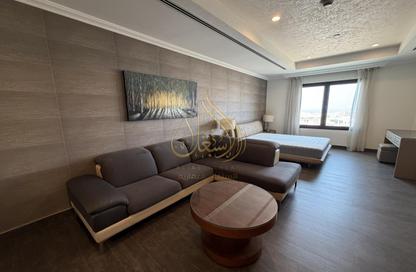 Apartment - Studio - 1 Bathroom for rent in Porto Arabia Townhouses - Porto Arabia - The Pearl Island - Doha