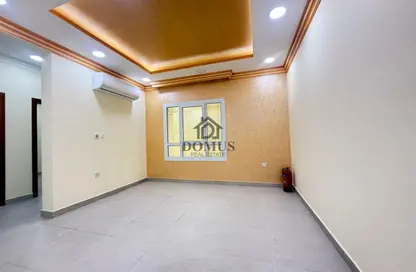 Apartment - 2 Bedrooms - 2 Bathrooms for rent in Tadmur Street - Old Airport Road - Doha
