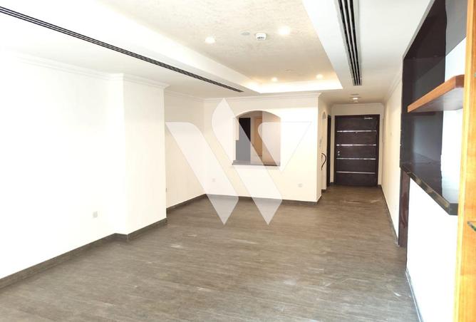 993608 - Property Image 3