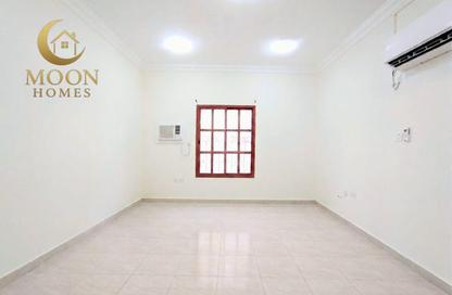 Apartment - 1 Bedroom - 2 Bathrooms for rent in Old Al Ghanim - Al Ghanim - Doha