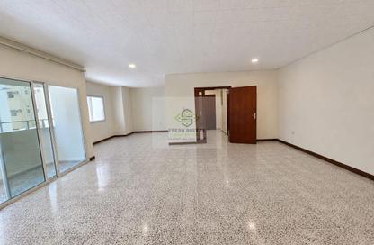 Apartment - 3 Bedrooms - 3 Bathrooms for rent in Asim Bin Omar Street - Al Mansoura - Doha