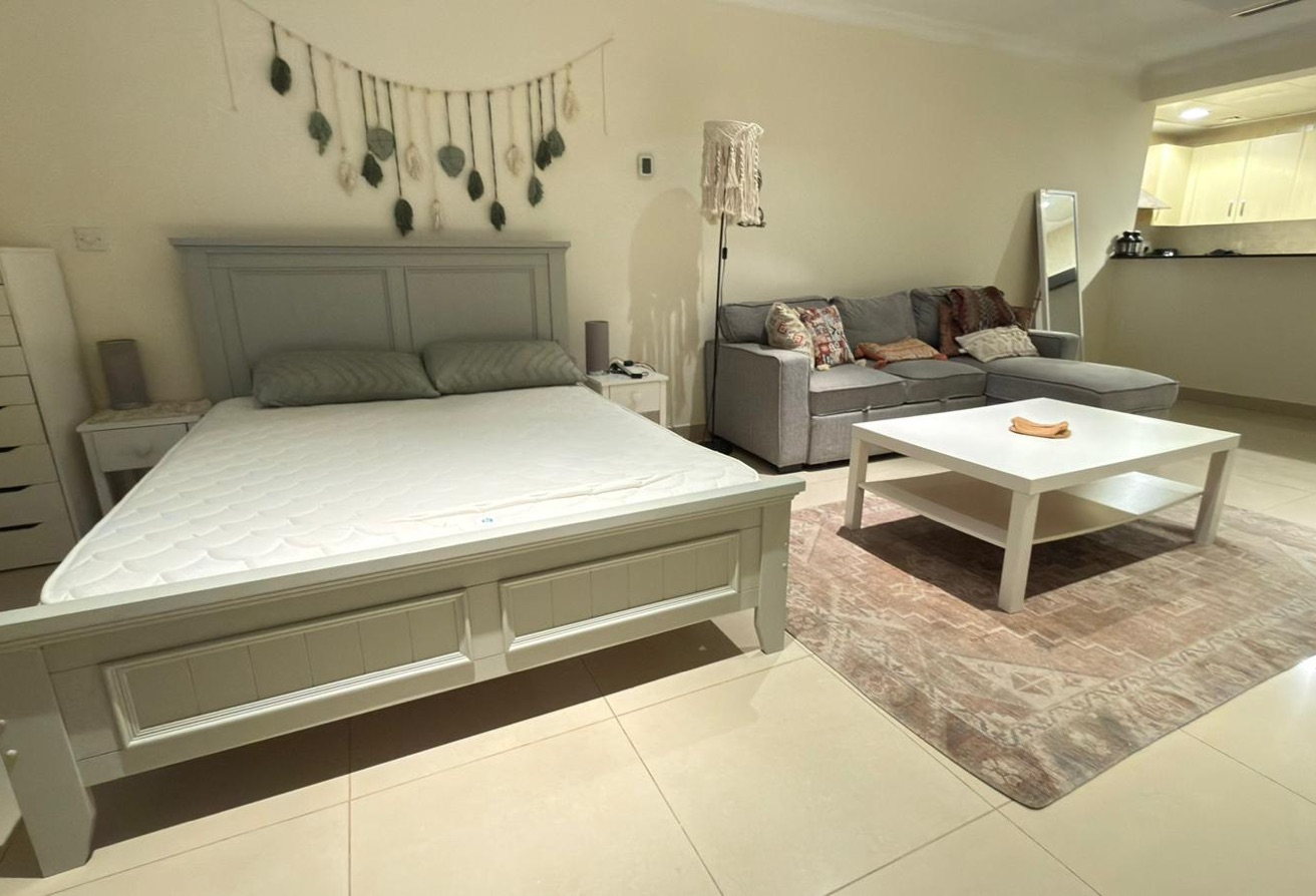 LUXURIOUS STUDIO APARTMENT IN PEARL thumbnail 9