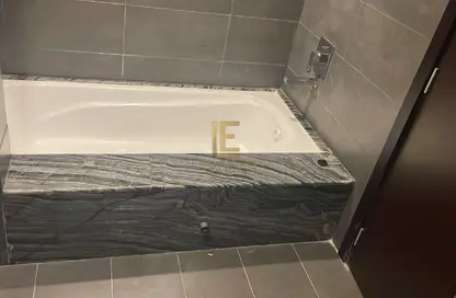 Apartment - 1 Bedroom - 2 Bathrooms for rent in Viva Bahriyah - The Pearl Island - Doha